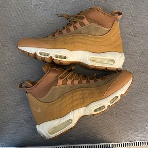 Air max 95 sneaker boot size 10